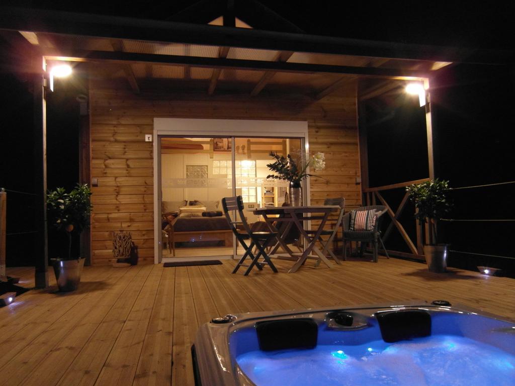 Marosenia Ttiki - Cabanes Et Spa Ascain Bagian luar foto